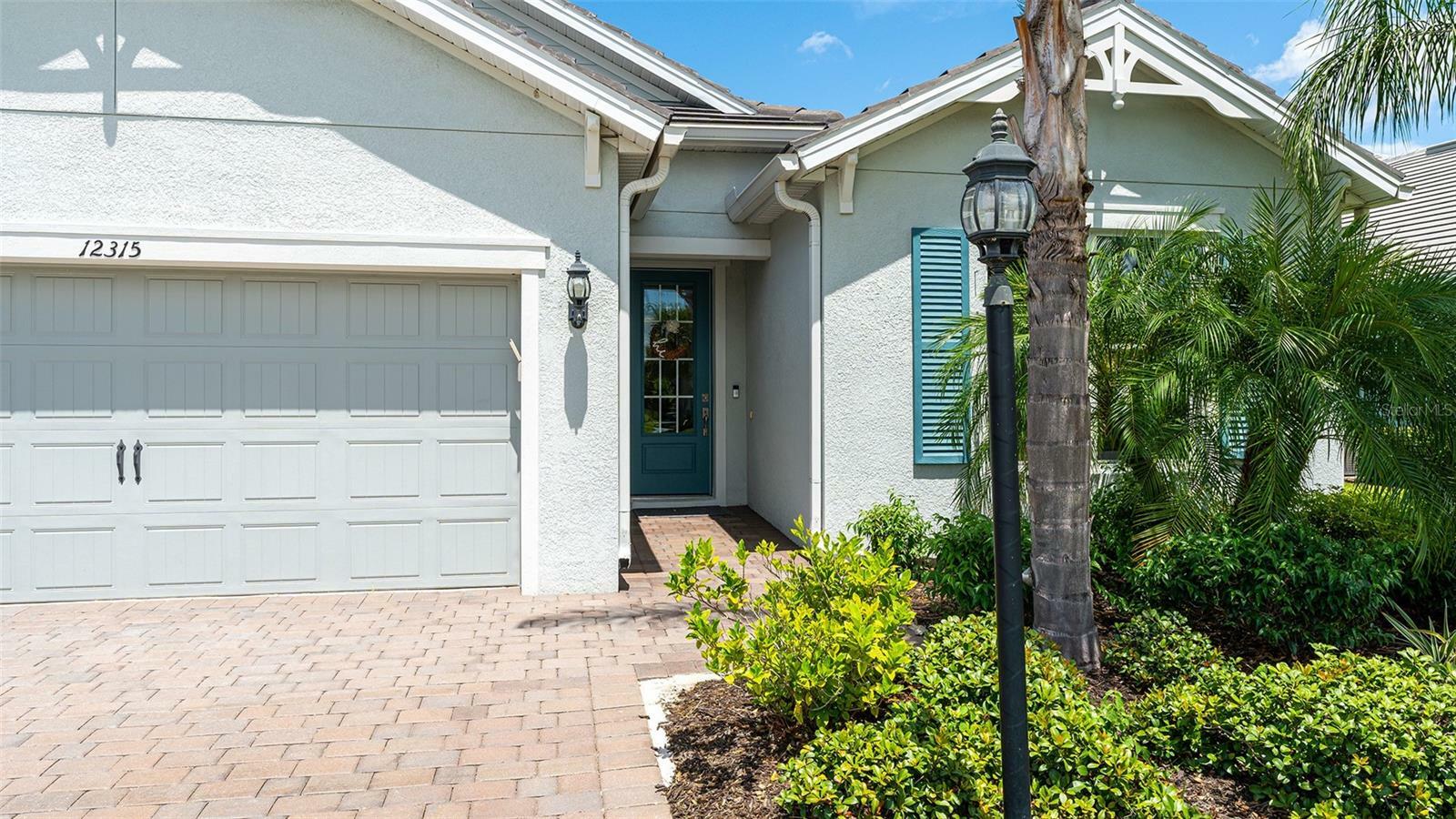 Property Photo:  12315 Blue Hill Trail  FL 34211 