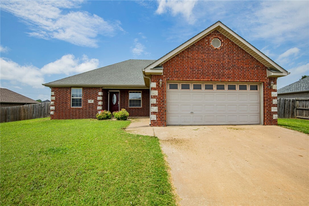 570 Tamarron Drive  Centerton AR 72719 photo