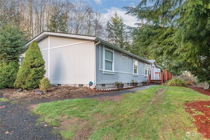 Property Photo: 144 Merganser Road WA 98632