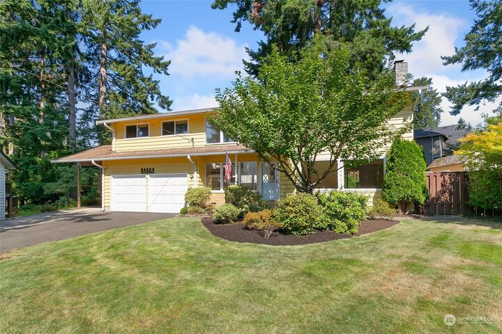 Property Photo: 24224 24th Avenue W WA 98021