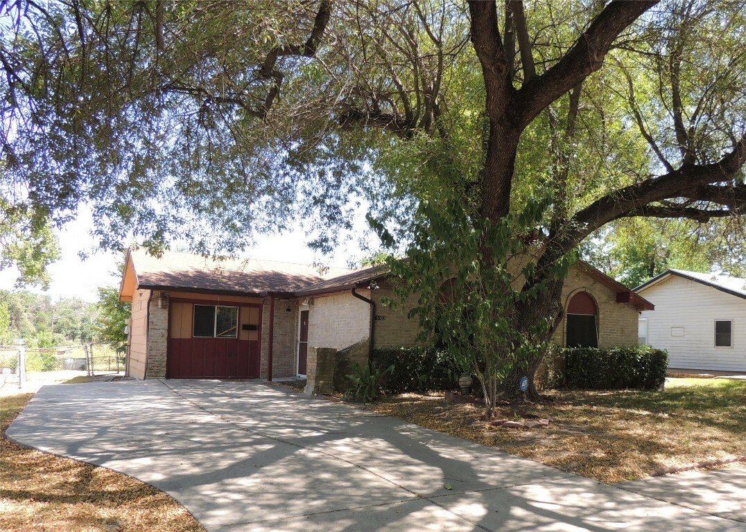 Property Photo: 5103 Regency Drive TX 78724