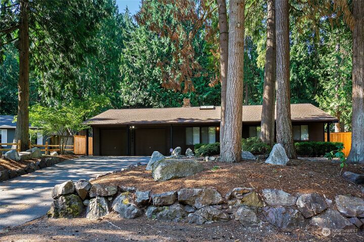 Property Photo:  22201 NE 2nd Street  WA 98074 