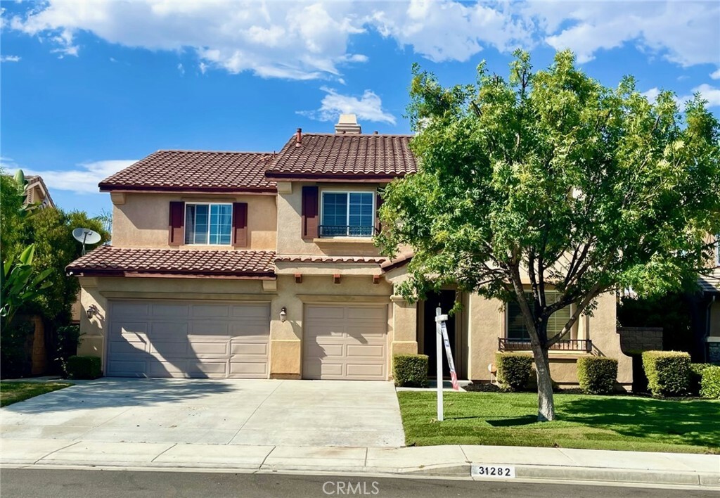 Property Photo:  31282 Kestrel Way  CA 92596 