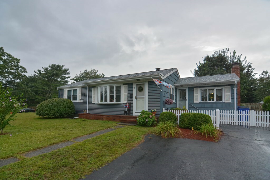 Property Photo: 19 Alden Avenue MA 02532