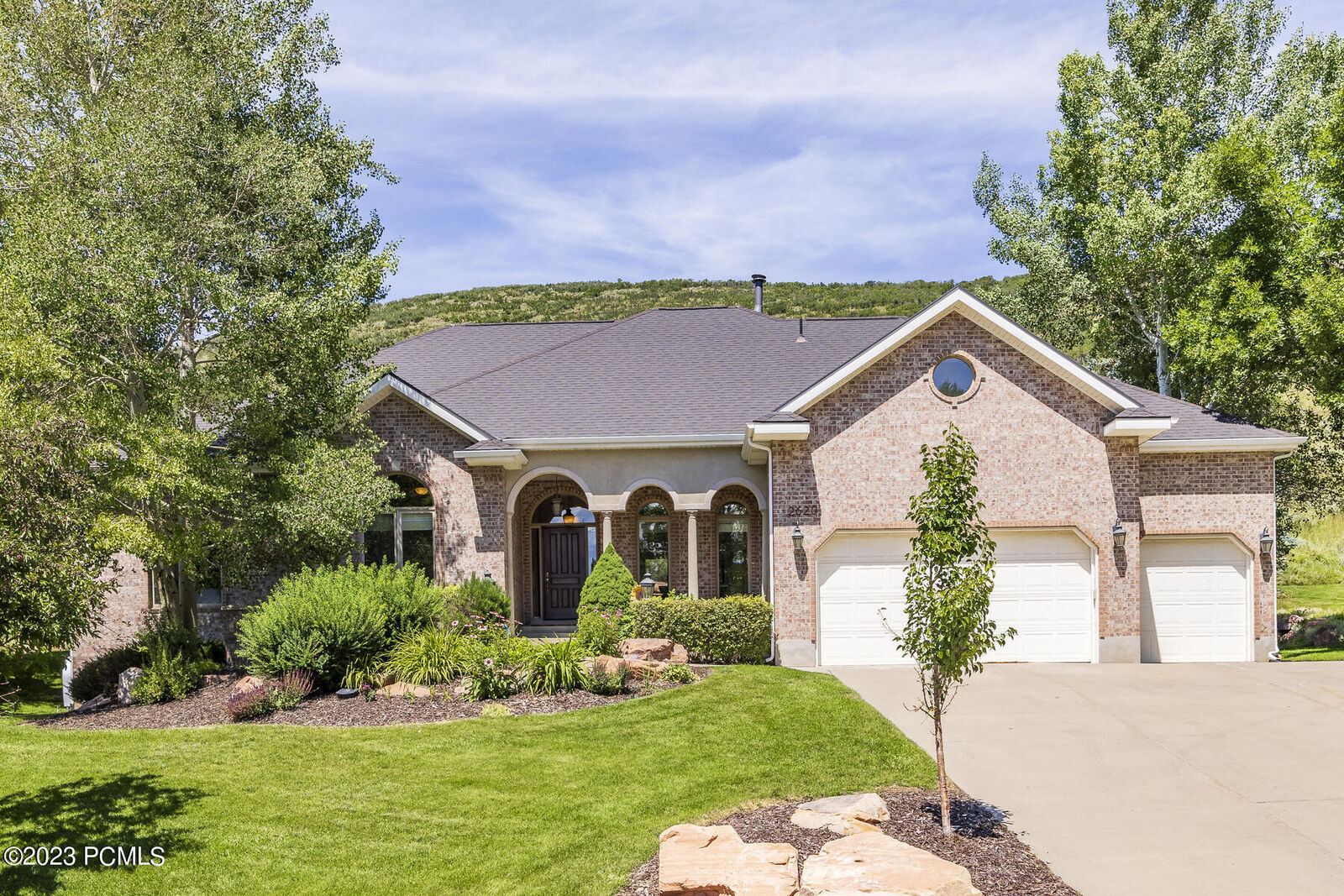 Property Photo:  2620 Daybreaker Drive  UT 84098 