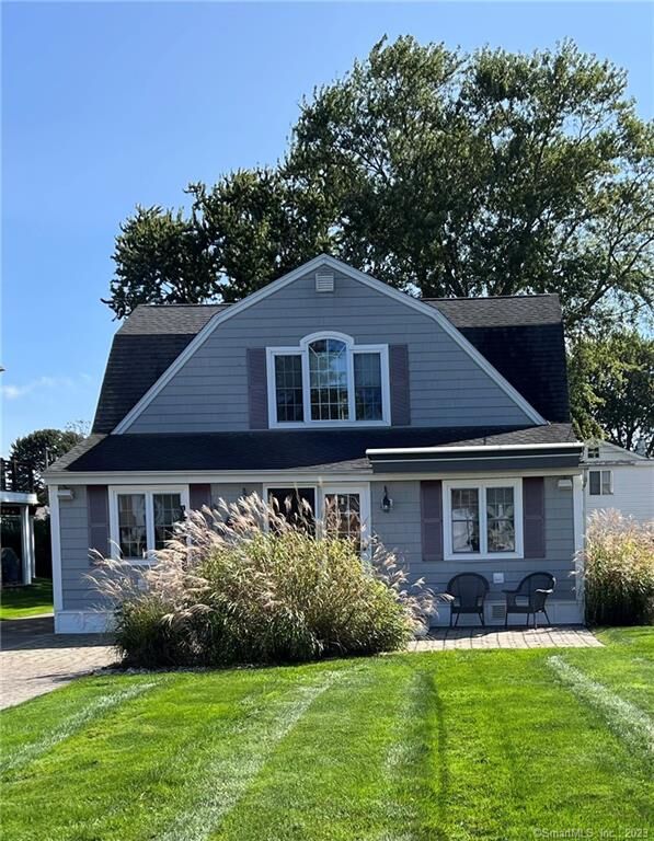 Property Photo:  106 Old Sea Lane  CT 06475 