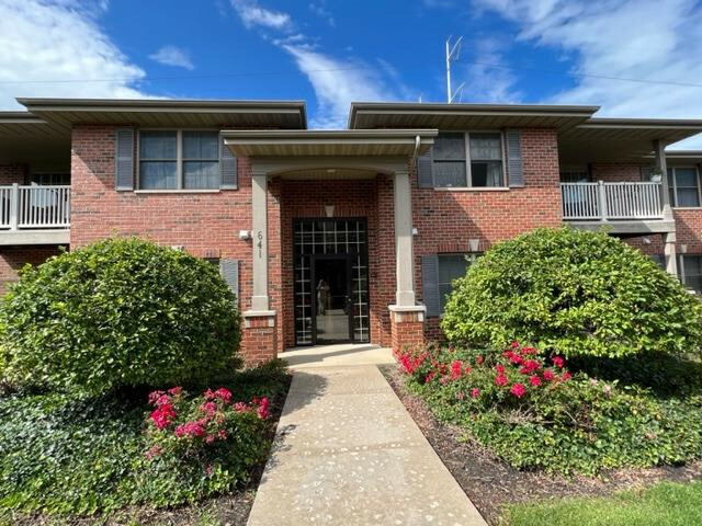 Property Photo: 641 Cambridge Court 2B IN 46321