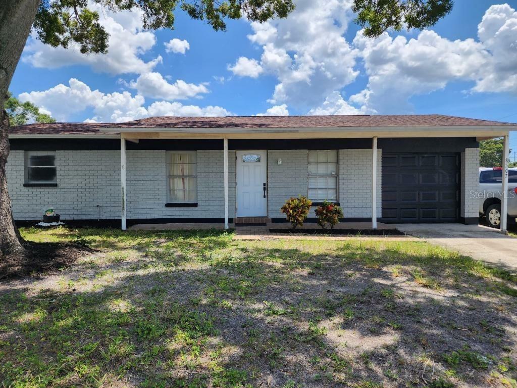 Property Photo:  8507 Ridein Road  FL 33619 