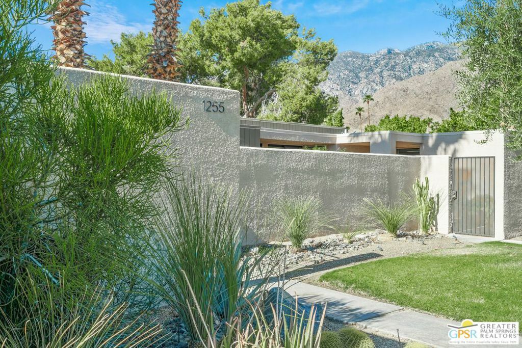 Property Photo: 1255 E Twin Palms Drive CA 92264