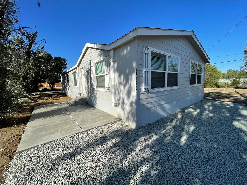 Property Photo:  21490 River Road  CA 92570 