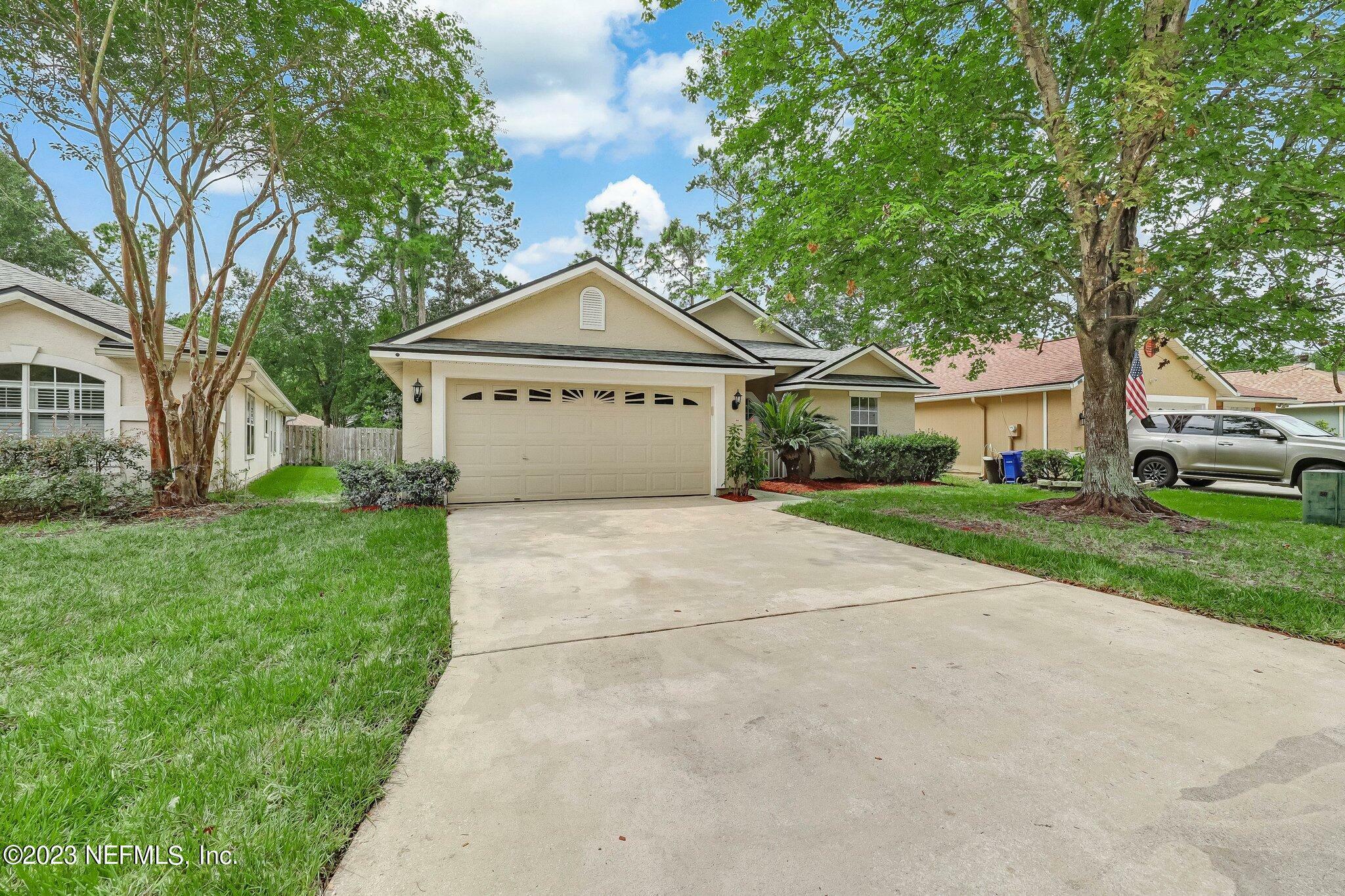 Property Photo:  525 Redberry Lane  FL 32259 