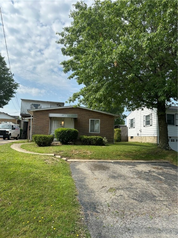 Property Photo:  1176 French St  PA 16146 