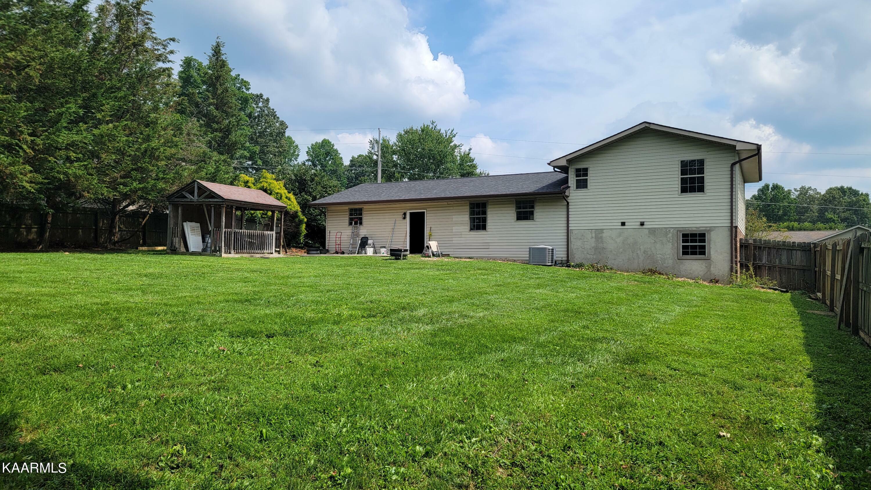 Property Photo:  221 Rutherford Drive  TN 37825 
