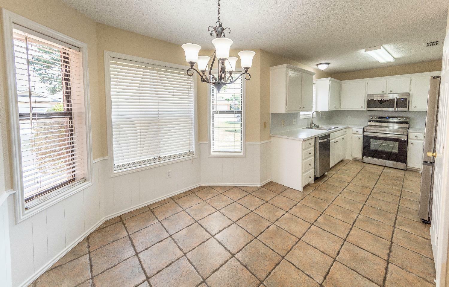 Property Photo: 2409 89th Street TX 79423