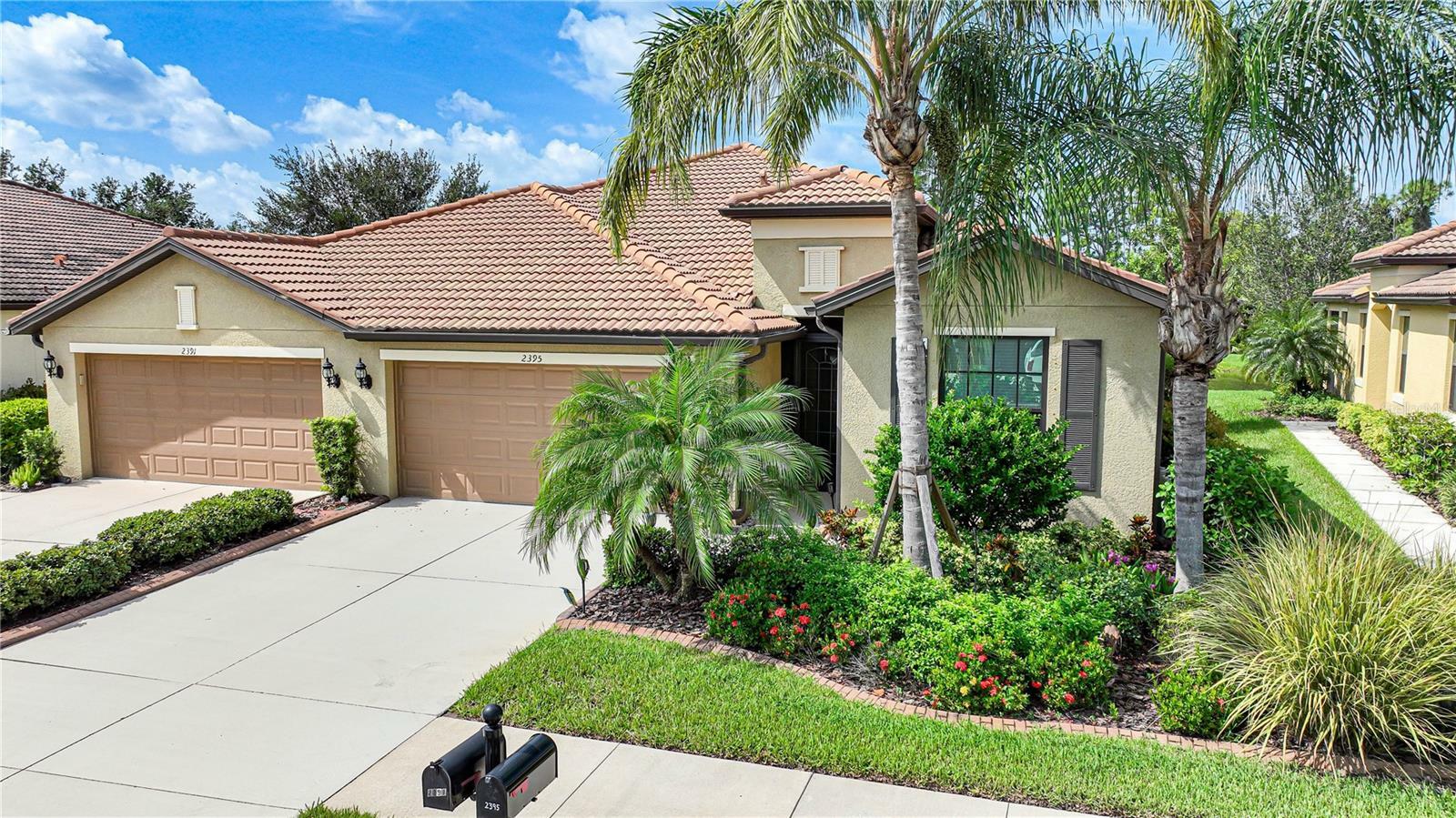 Property Photo:  2395 Daisy Drive  FL 34289 