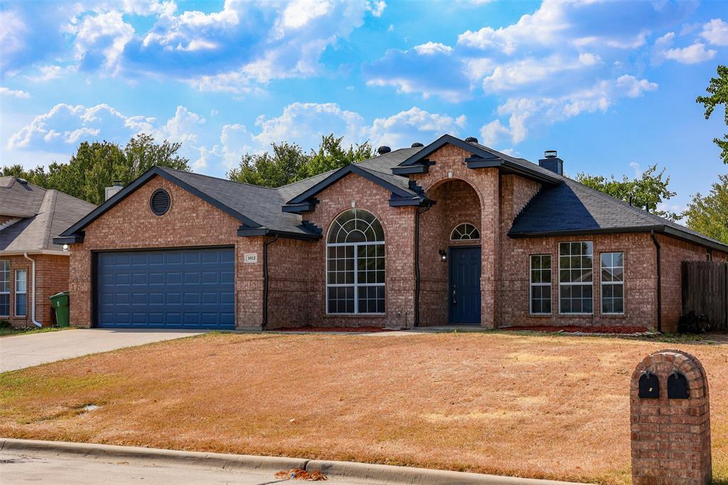 Property Photo: 1612 Fern Drive TX 76063