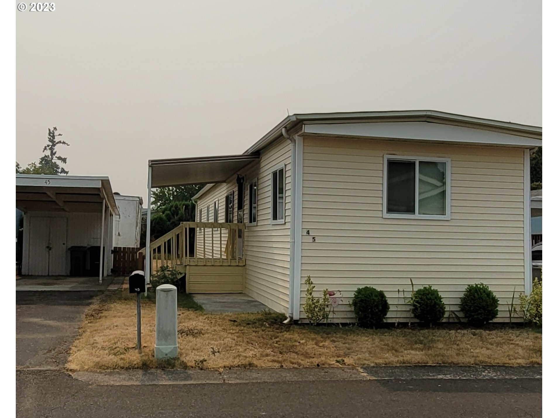 Property Photo: 835 SE 1st Ave 45 OR 97013