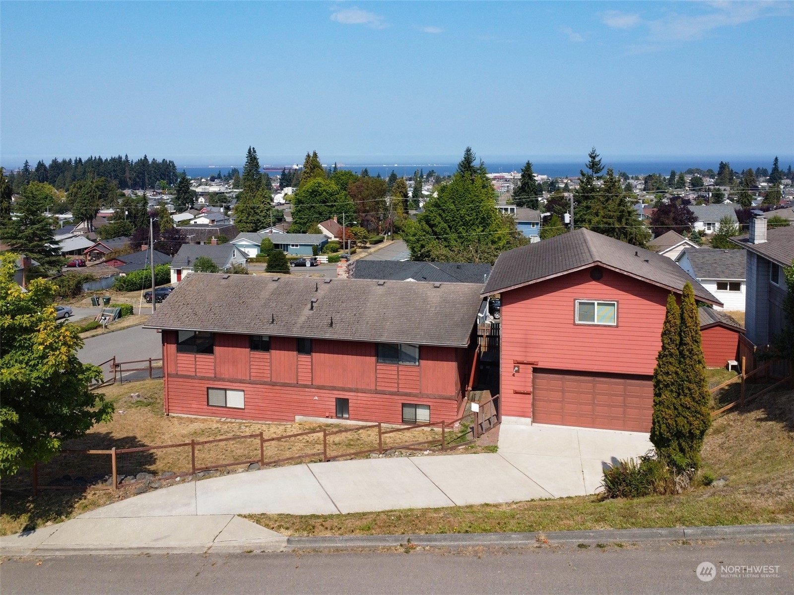 Property Photo:  921 S Washington Street  WA 98362 