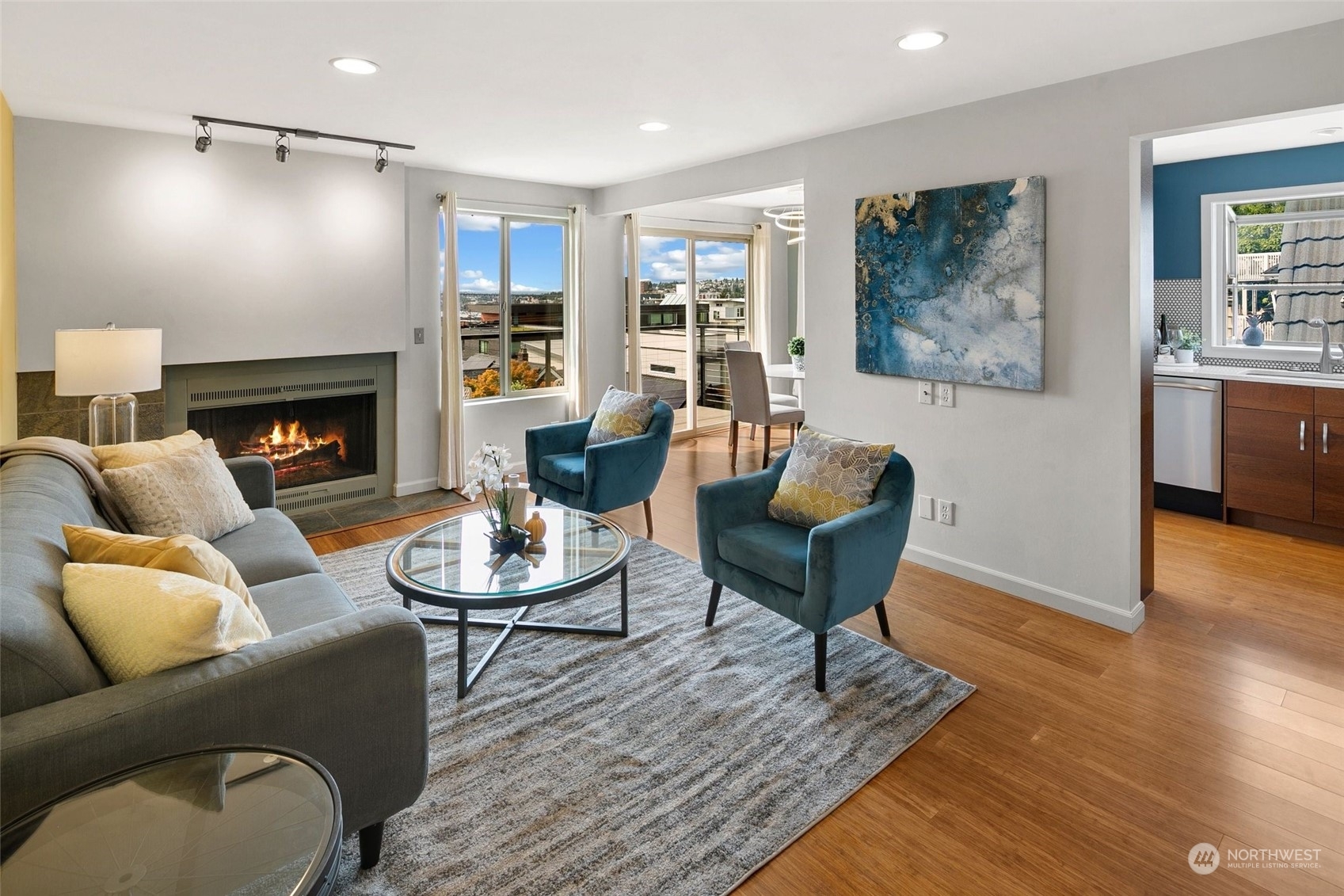 Property Photo: 2345 Boylston Avenue E 301 WA 98102