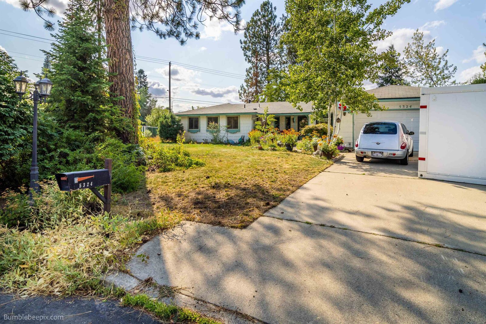 4 bed Spokane home for sale 5324 W Bentwood Ct, Spokane, WA 99208