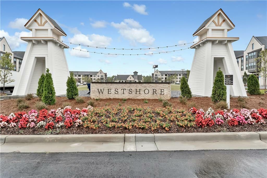 Property Photo: 1242 Westshore Drive GA 30041