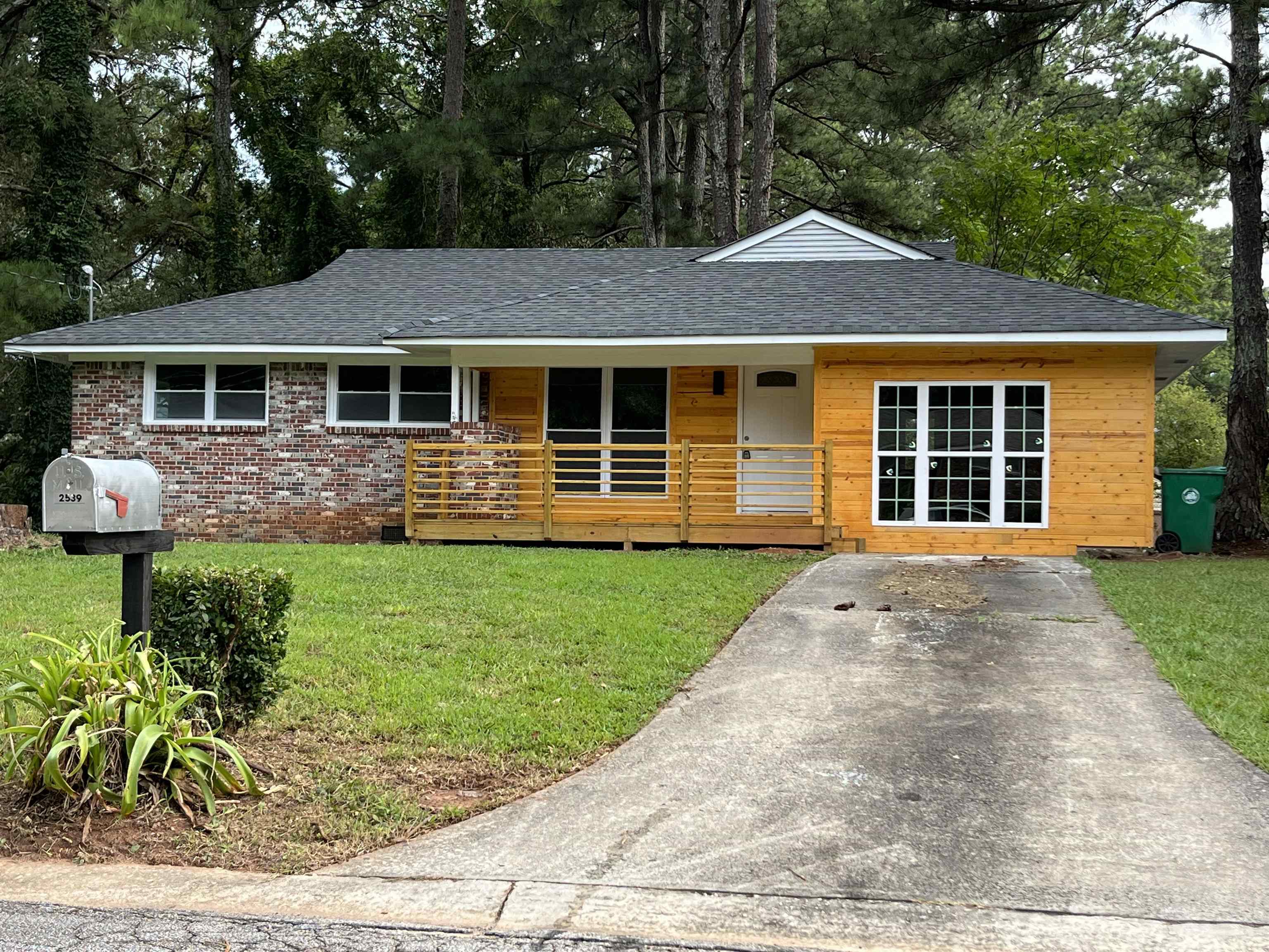 Property Photo: 2539 Shiloh Drive GA 30034