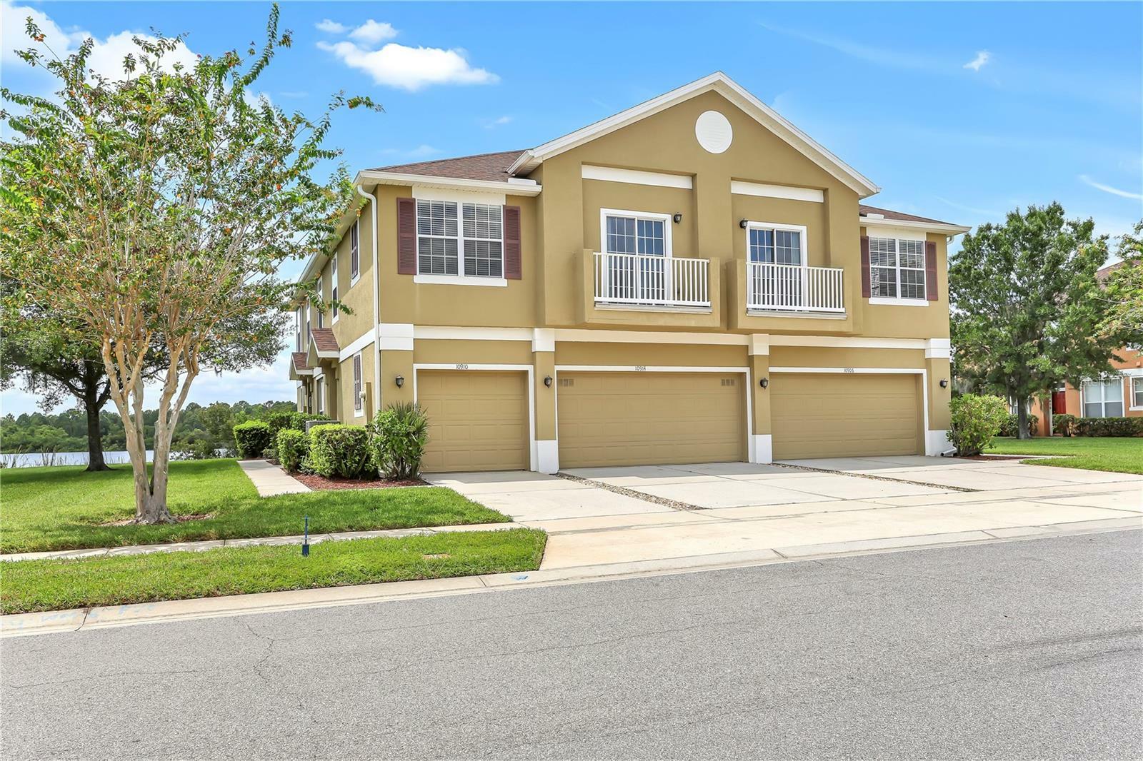 Property Photo: 10910 Derringer Drive FL 32829