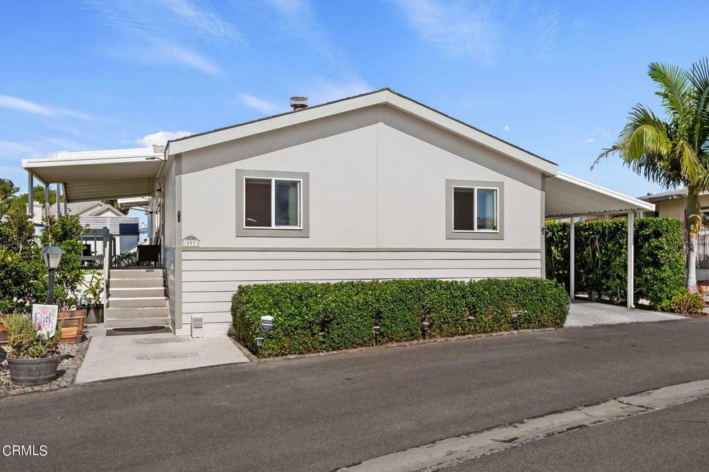 Property Photo:  297 Rodgers Street 297  CA 93003 