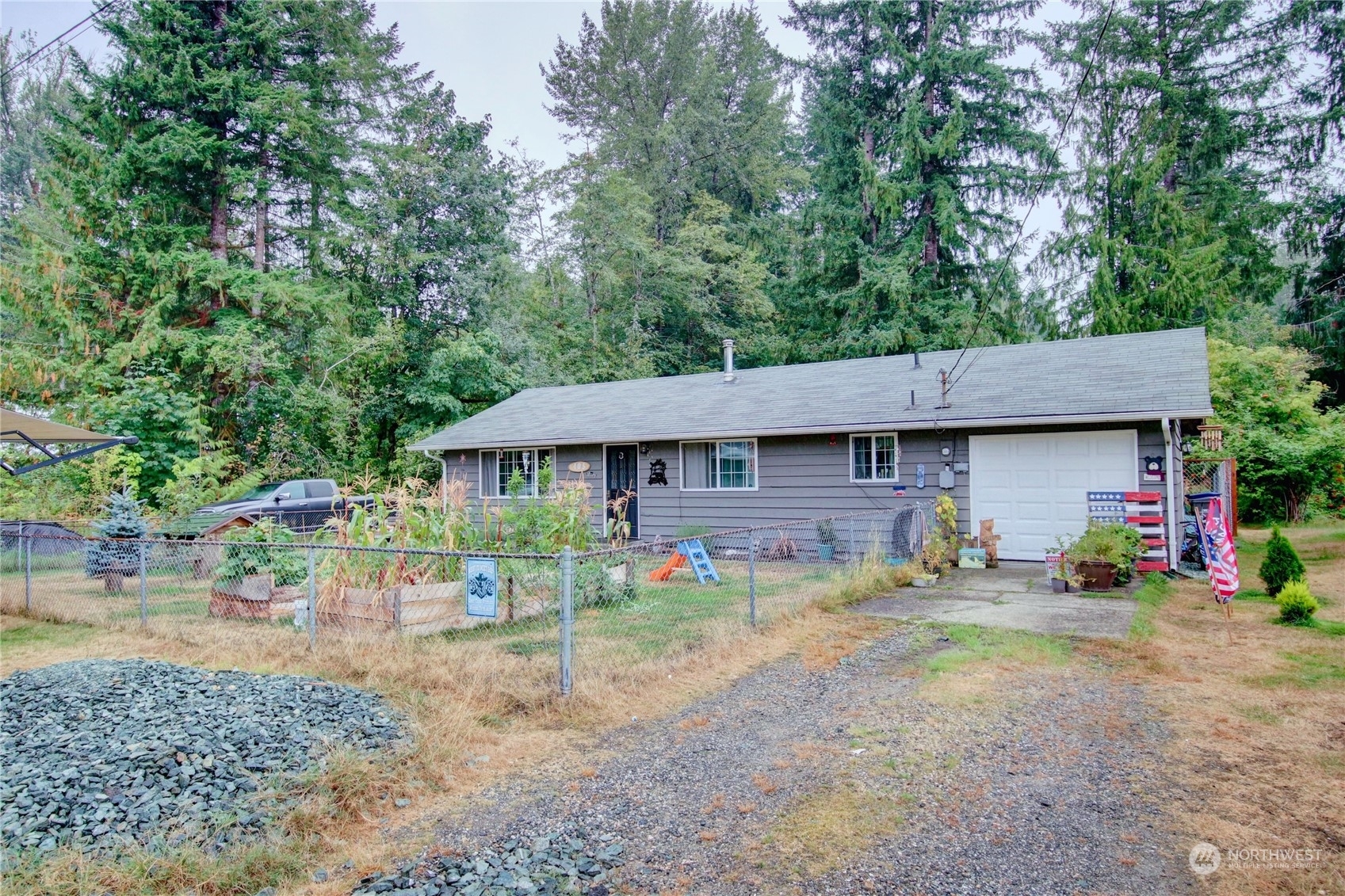 Property Photo: 405 Sauk Avenue WA 98241