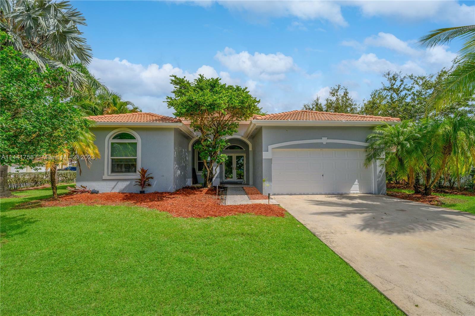 Property Photo:  2615 SE 5th Ct  FL 33033 