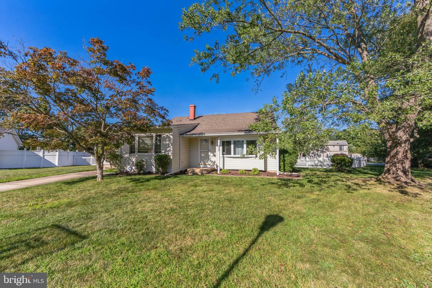 Property Photo: 38 Woodfield Court DE 19713
