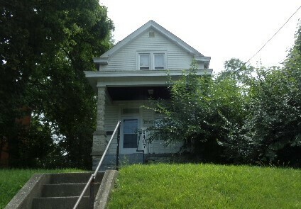 Property Photo:  1407 W North Bend Road  OH 45224 