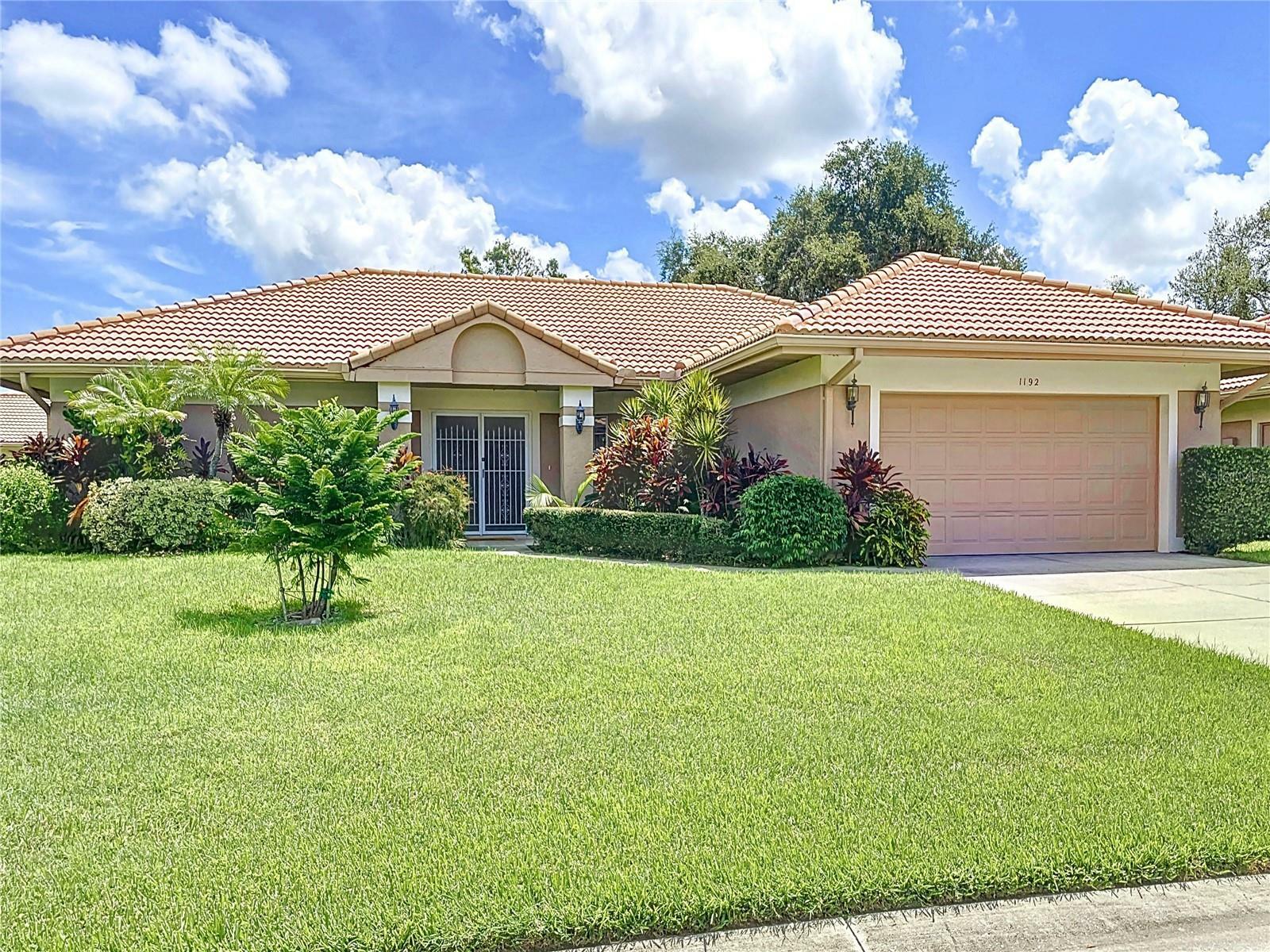 Property Photo:  1192 Willow Springs Drive  FL 34293 