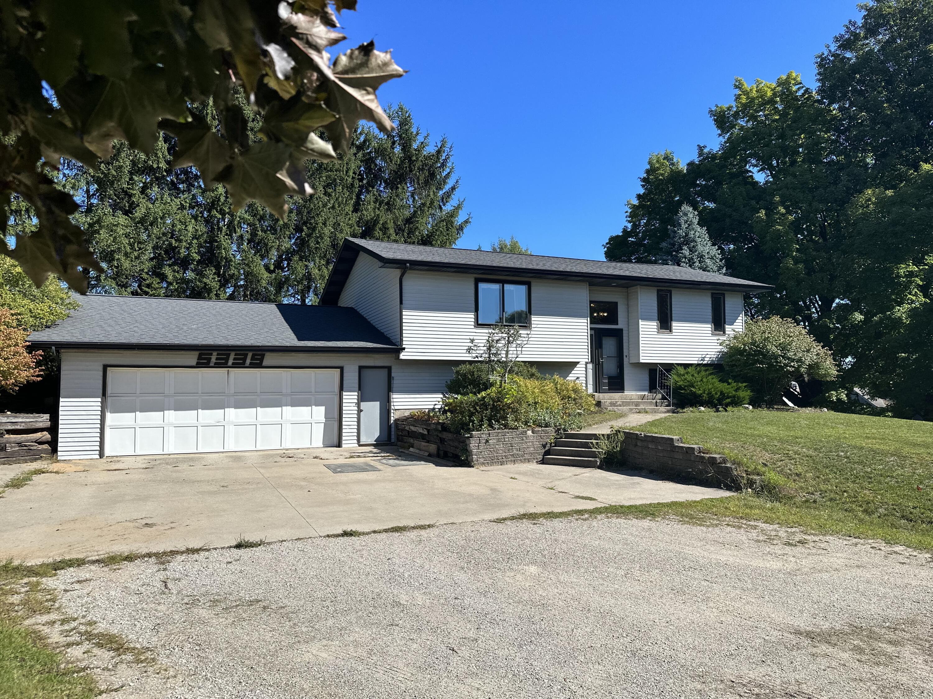 Property Photo: 5339 N 88th Avenue MI 49420