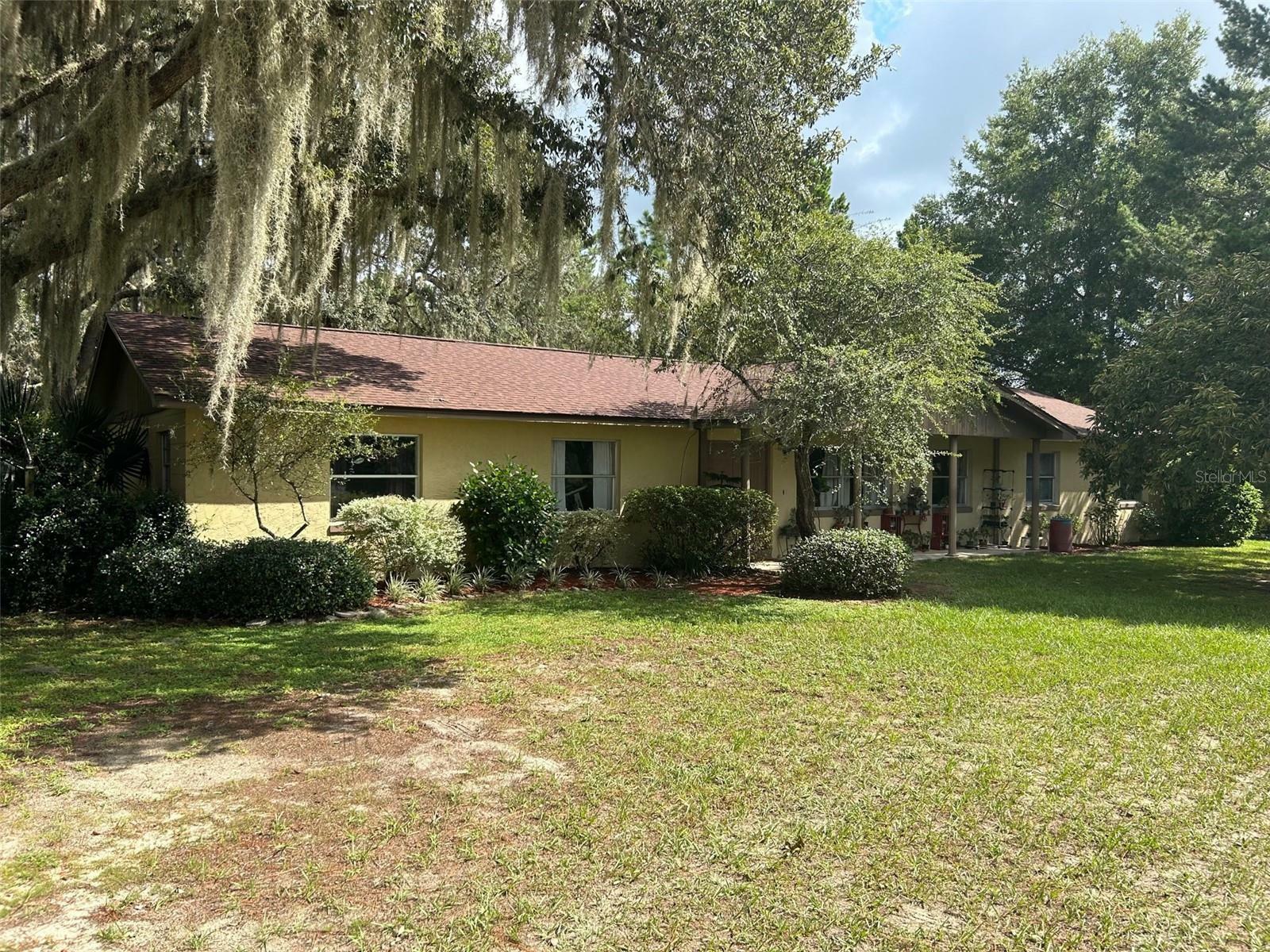 Property Photo:  24899 SE 173rd Lane  FL 32784 