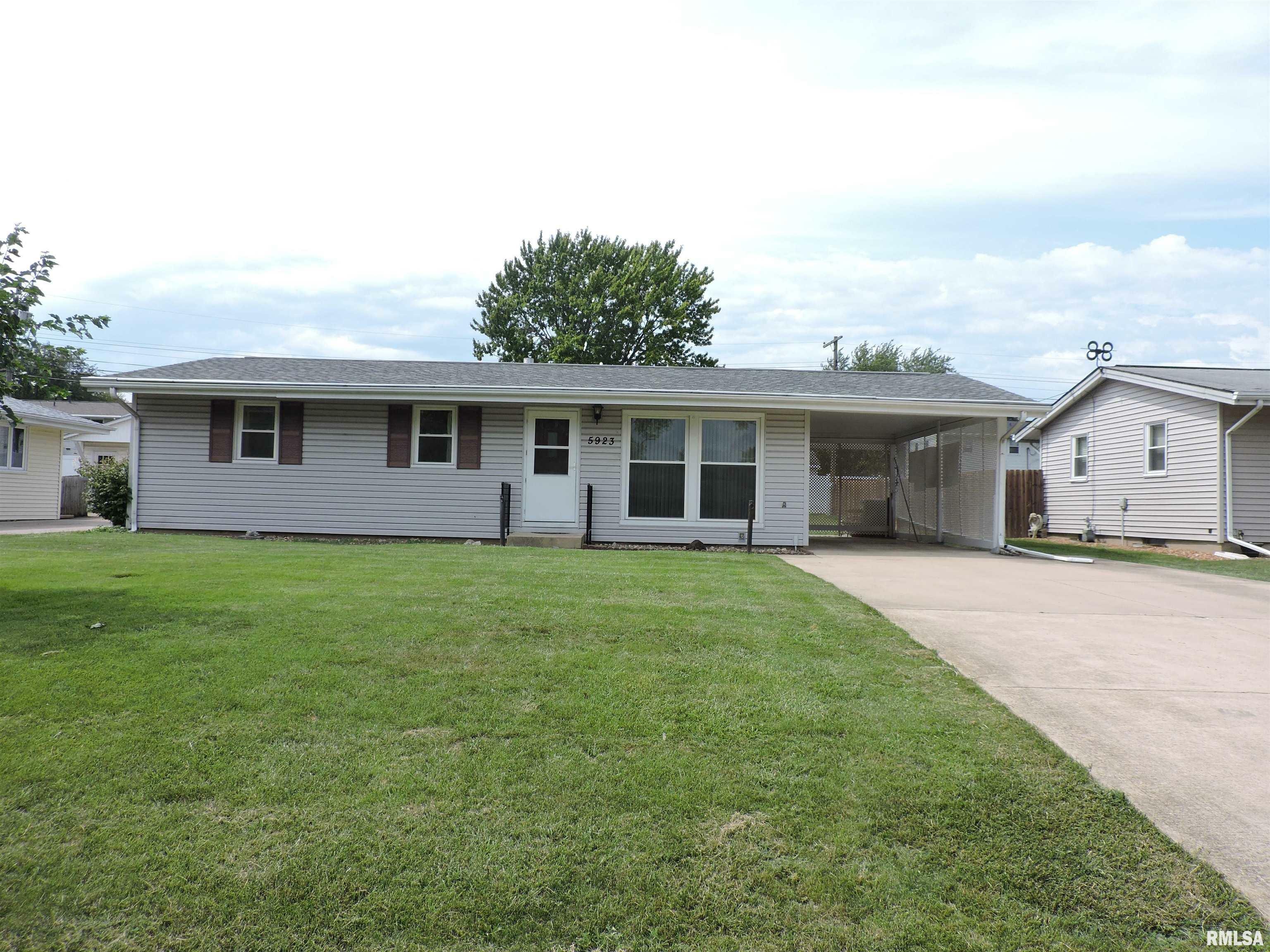 Property Photo: 5923 N Western Avenue IL 61614