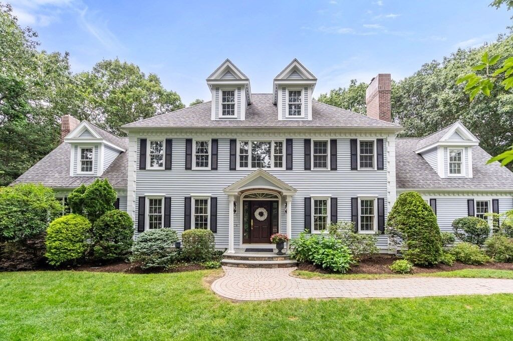 Property Photo: 11 Equestrian Drive MA 01864
