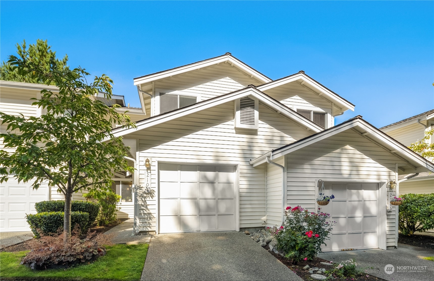 Property Photo:  2108 NW Pacific Elm Drive  WA 98027 