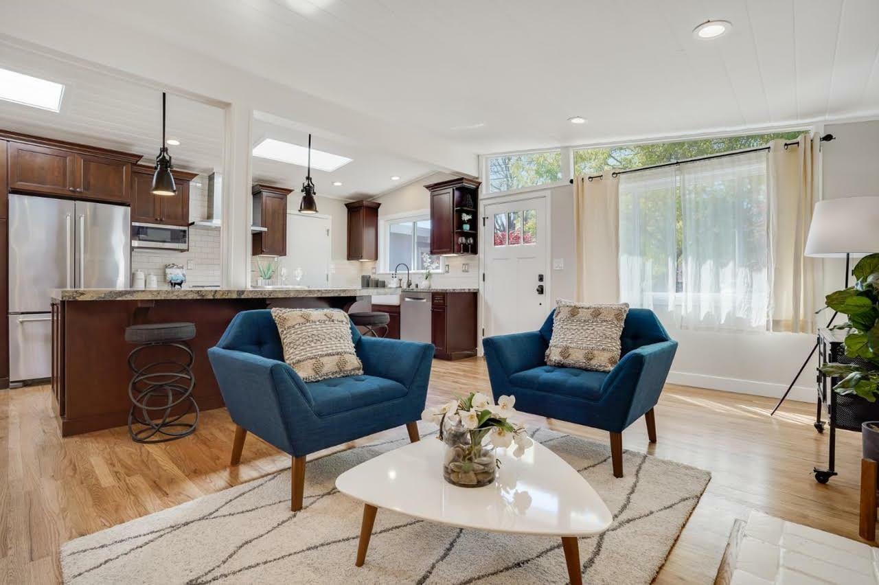 Property Photo: 49 Lorelei Lane CA 94025