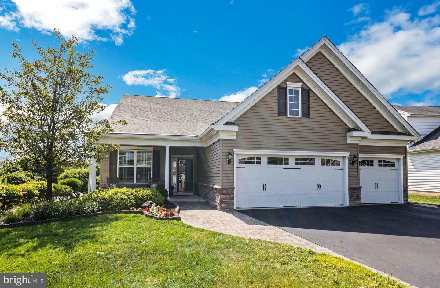 Property Photo: 12 Highspire Court NJ 08055
