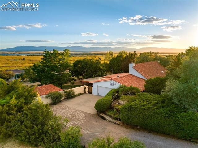 Property Photo:  262 W Winterhaven Drive  CO 81007 