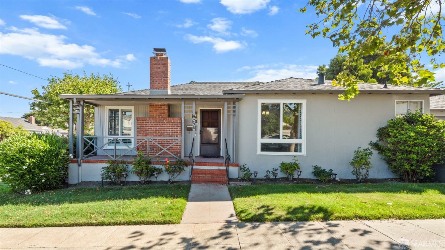 Property Photo:  296 Elm Avenue  CA 94066 