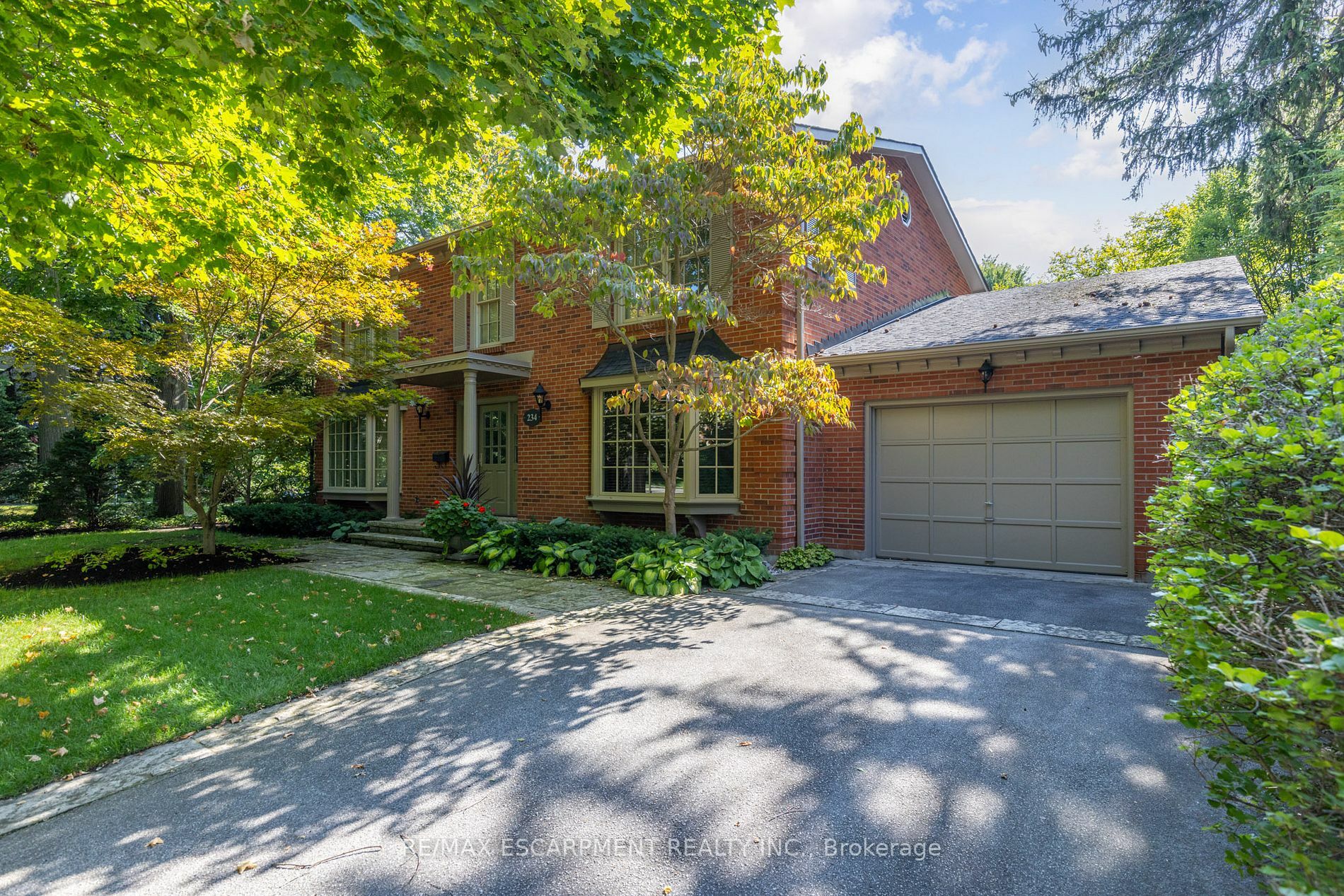 Property Photo: 234 William St ON L6J1C9