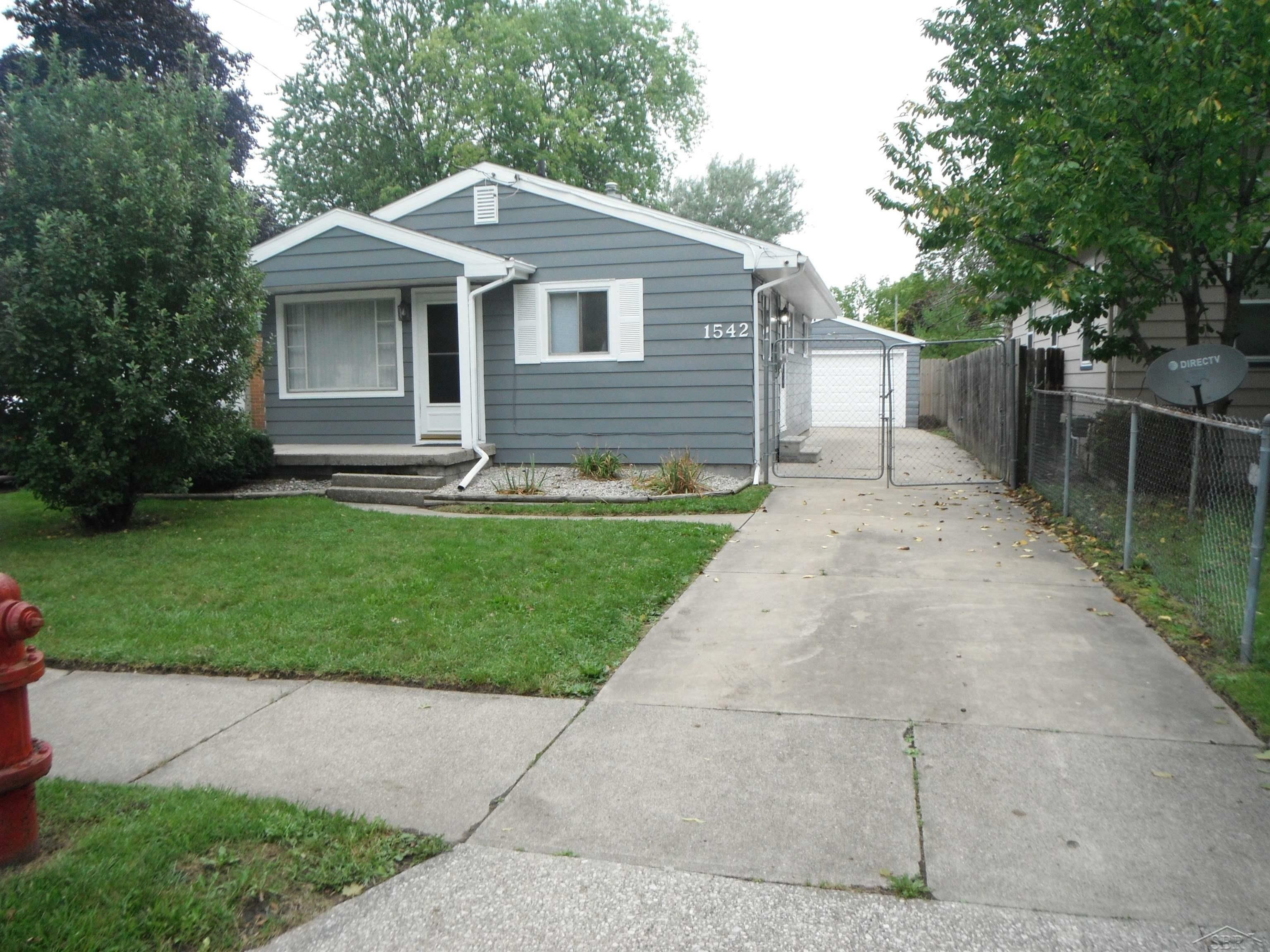 Property Photo:  1542 Beech  MI 48602 