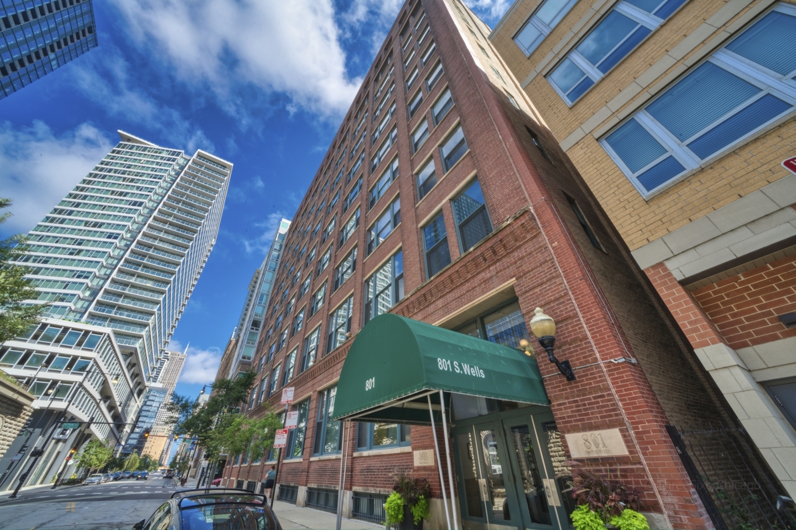 Property Photo: 801 S Wells Street 310 IL 60607