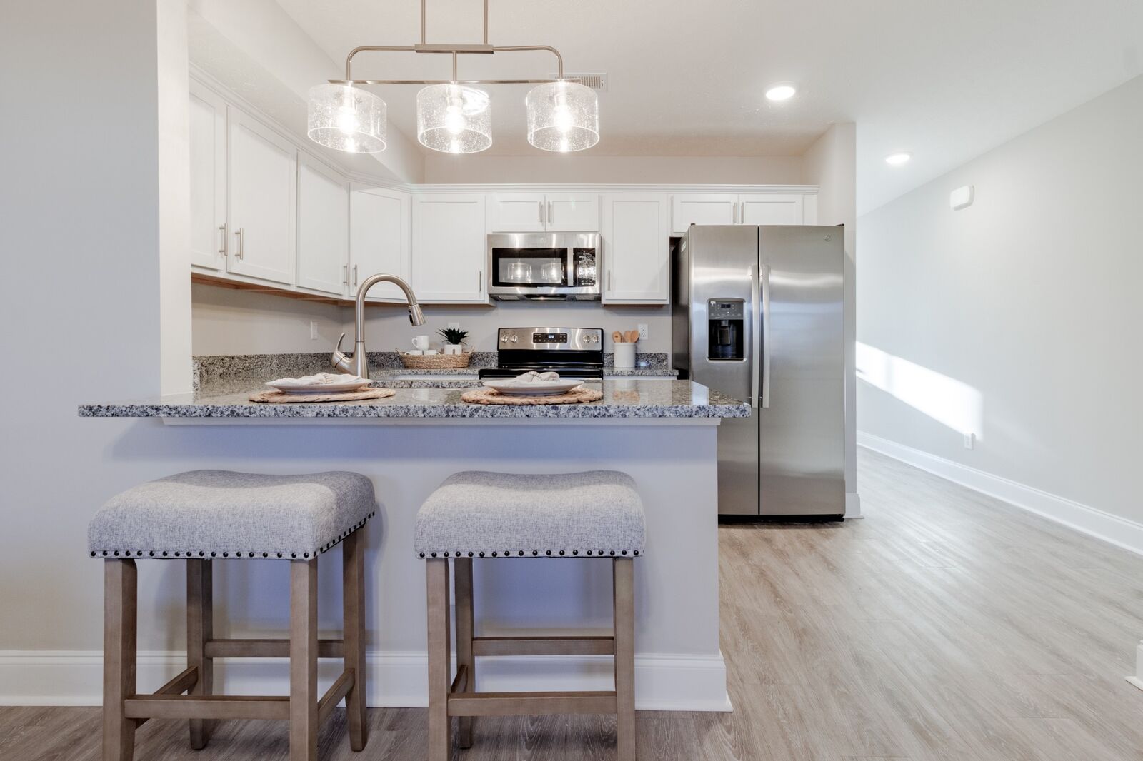 Property Photo: 1000 Henry Place Blvd 907 TN 37042
