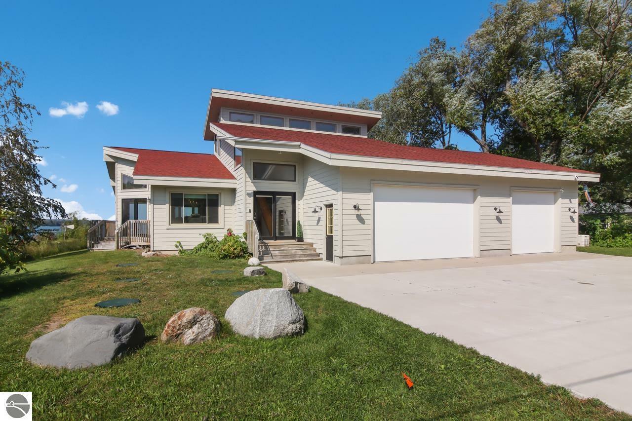 9388 S Parker Road  Traverse City MI 49684 photo