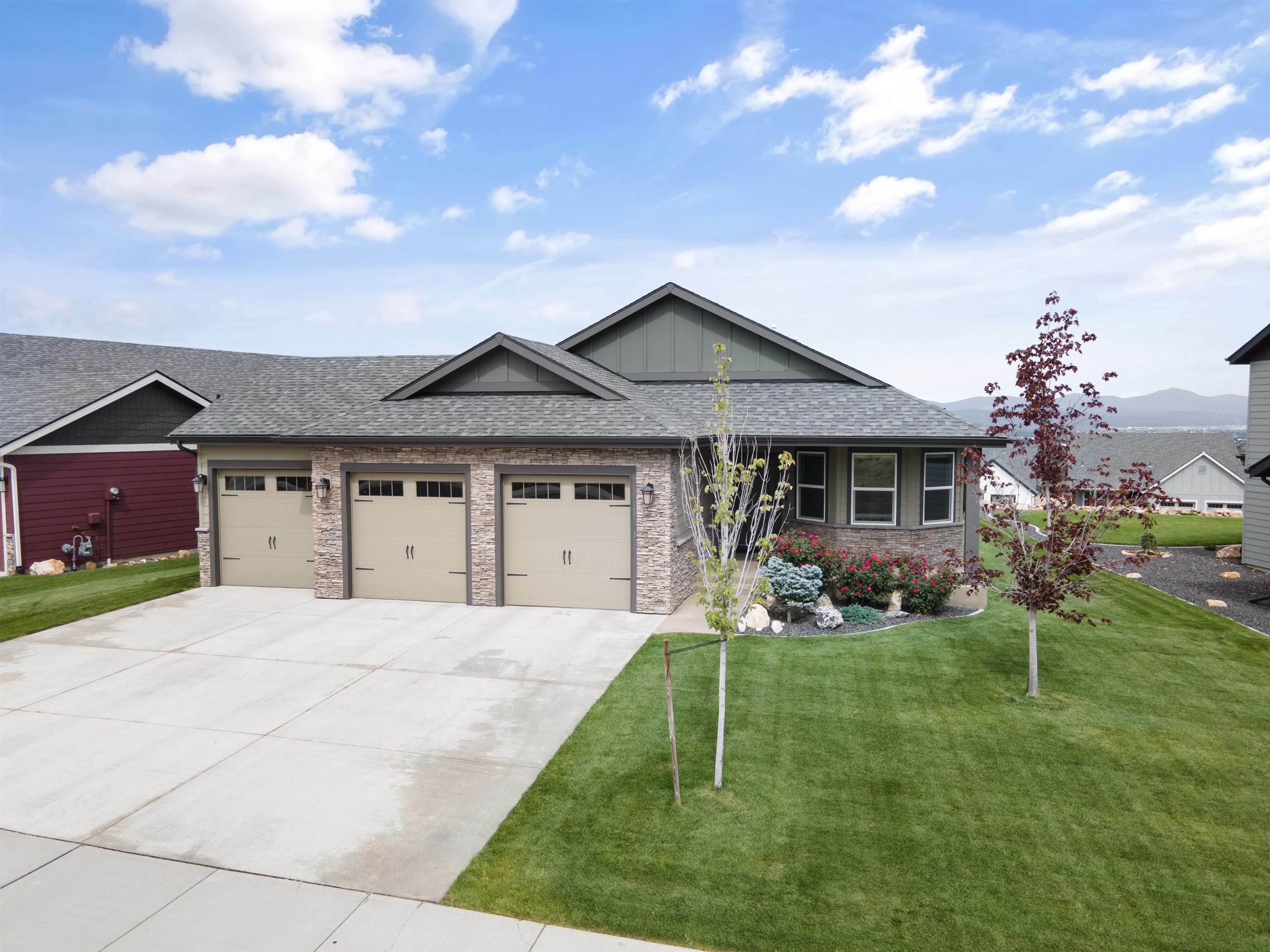 Property Photo: 21381 E Chimney Ln WA 99019