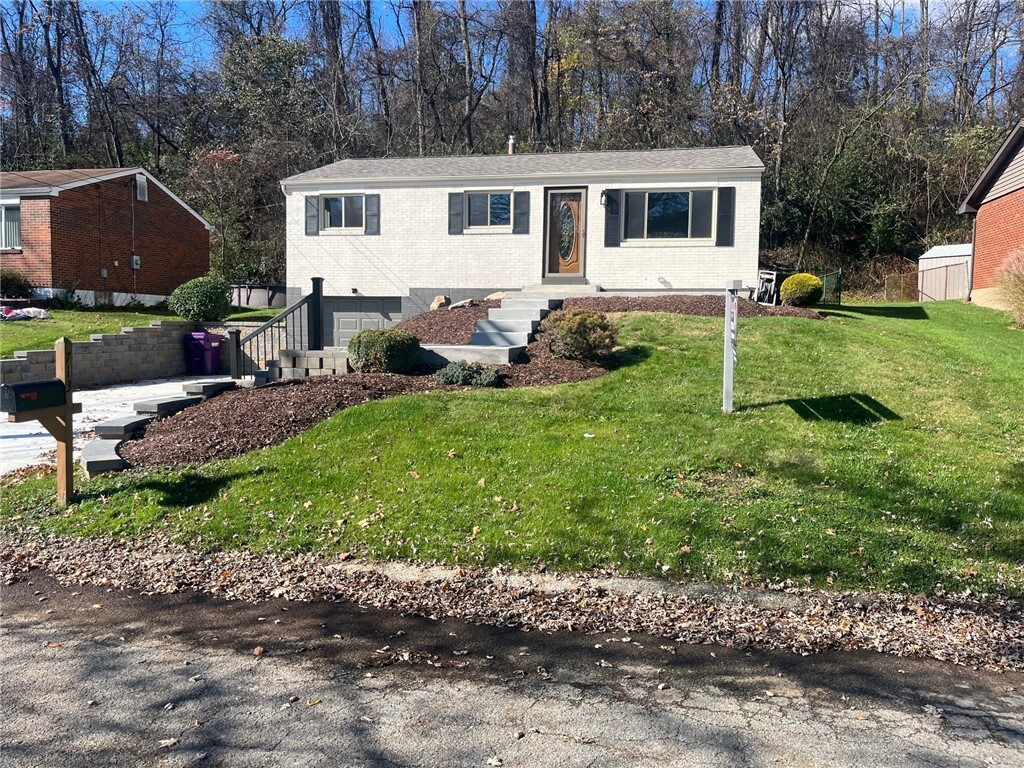 Property Photo:  713 De Haviland Dr  PA 15239 