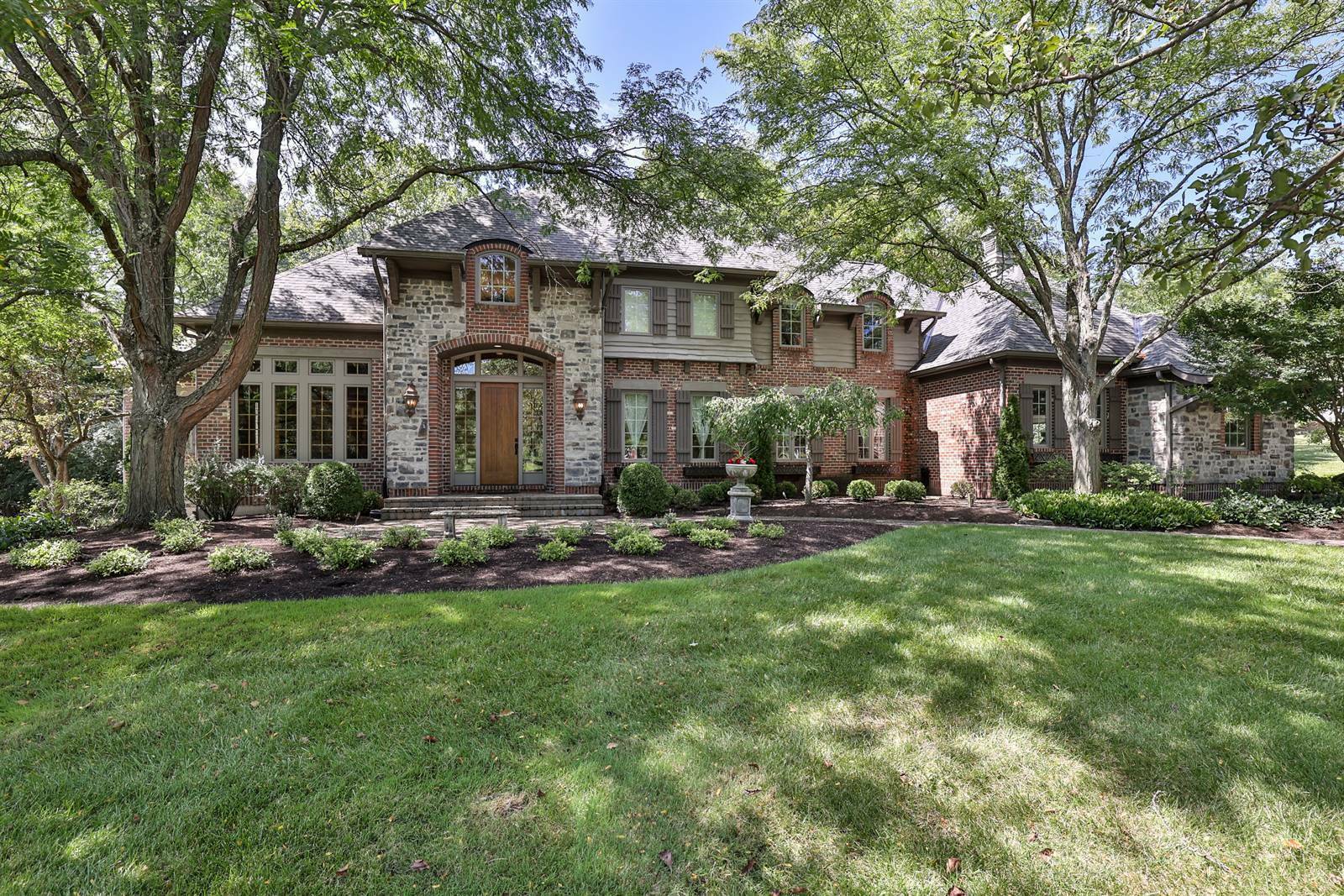 Property Photo: 5125 Rollman Estates Dr OH 45236